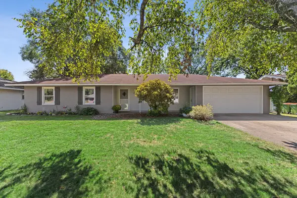358 Rosedale Road Ne, Spring Lake Park, MN 55432