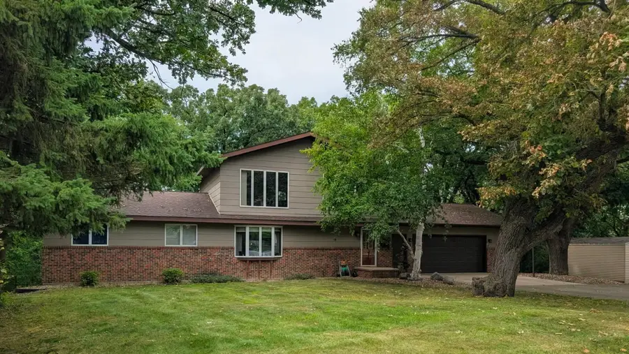 1201 Oak Drive, Montevideo, MN 56265 - #3