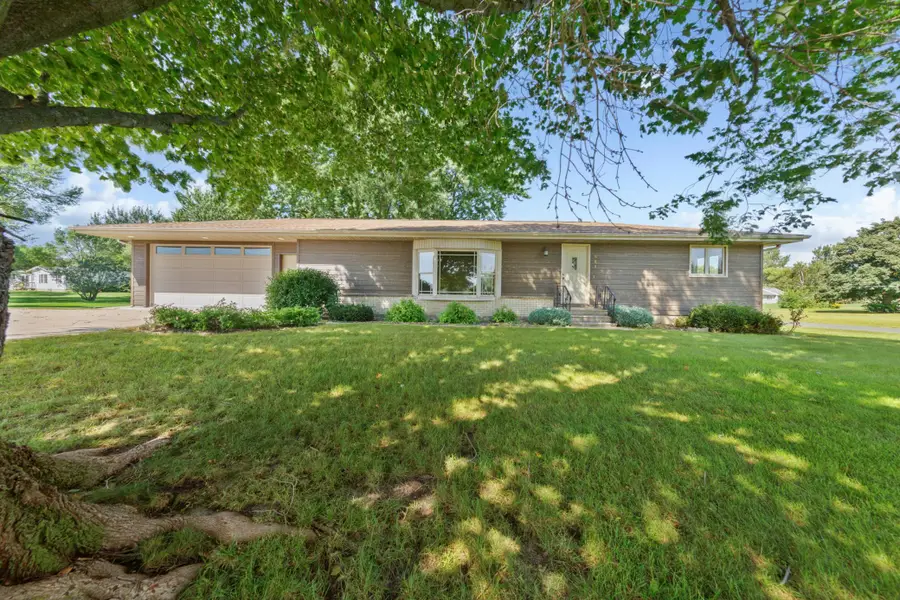 508 Central Avenue S, Geneva, MN 56035 - #3