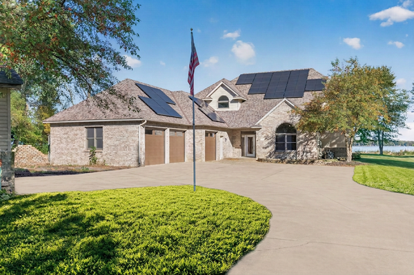 9196 Jewel Lane N, Forest Lake, MN 55025