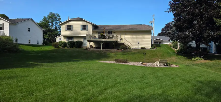 724 Well Street, Onalaska, WI 54650 - #2