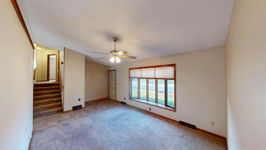 724 Well Street, Onalaska, WI 54650 - #3