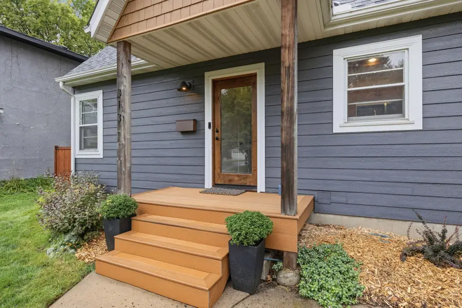 313 Vincent Avenue N, Minneapolis, MN 55405 - #3