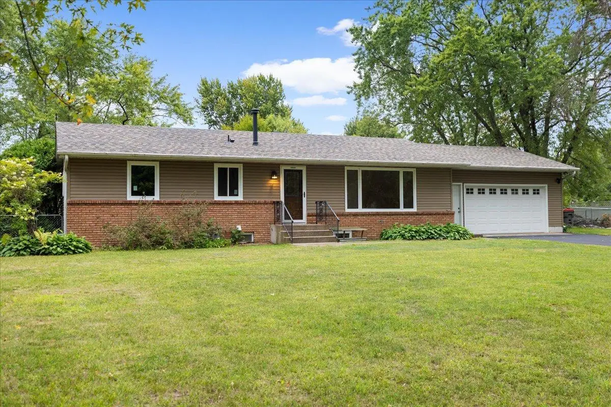 6101 Oak Circle, North Branch, MN 55056 - #1