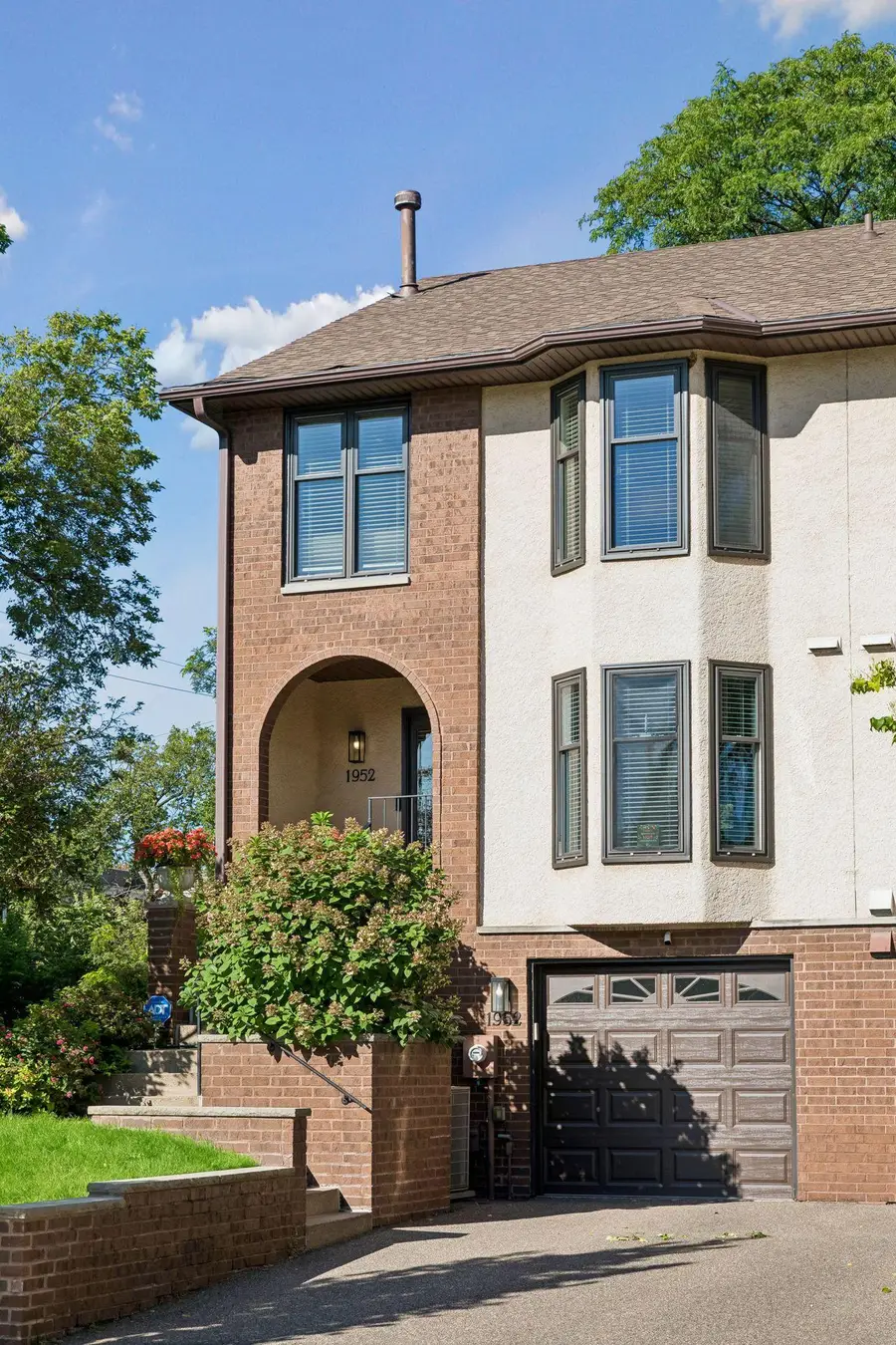 1952 Dupont Avenue S, Minneapolis, MN 55403 - #2