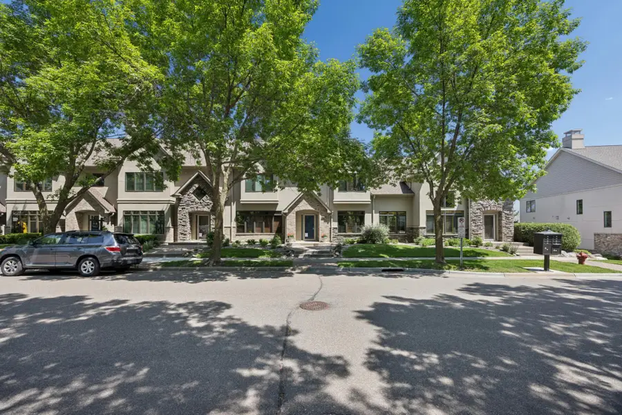 365 Willoughby Way W, Minnetonka, MN 55305 - #3