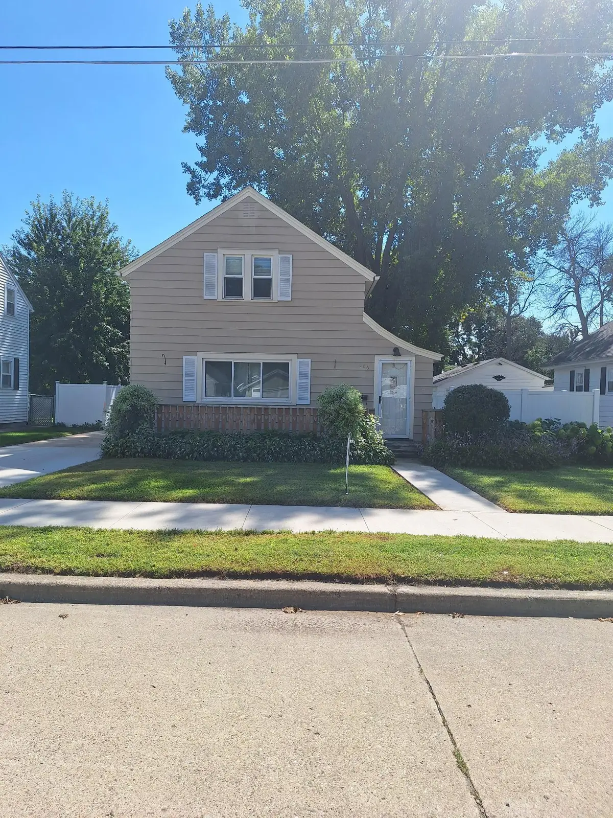 806 8th Avenue Se, Austin, MN 55912 - #1