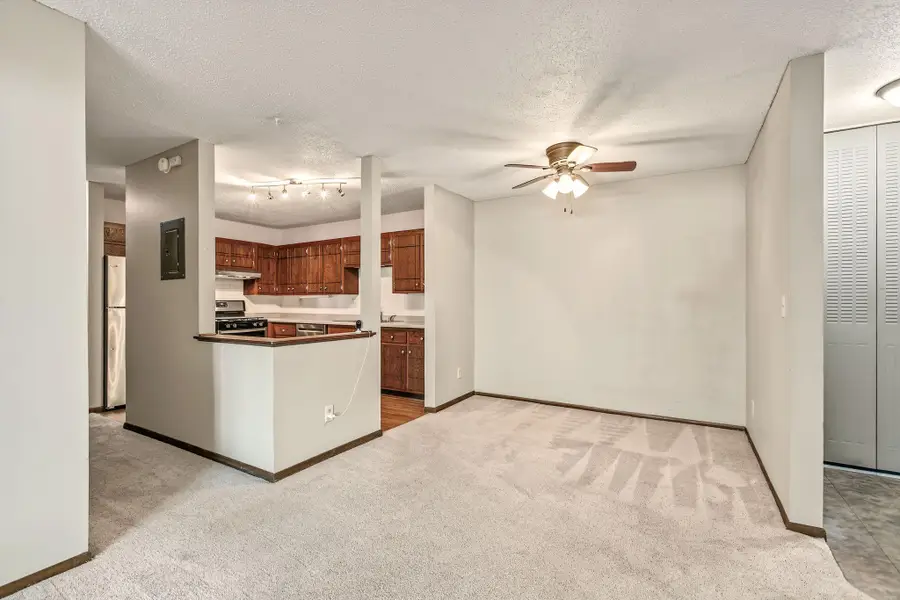3916 Foss Road #104, Saint Anthony, MN 55421 - #3