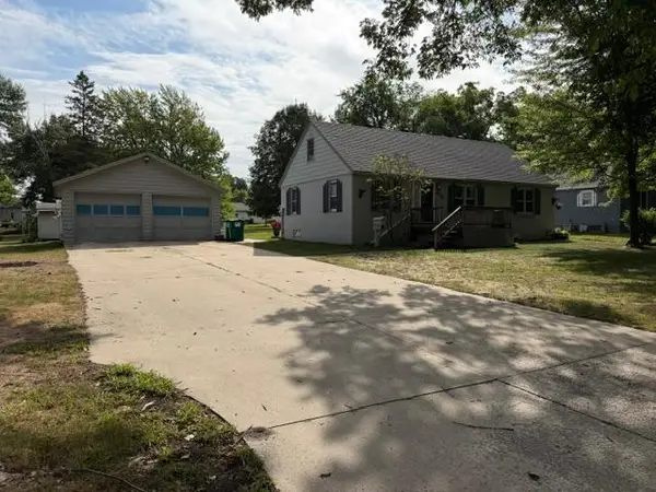 413 S Donnelly Avenue, Litchfield, MN 55355
