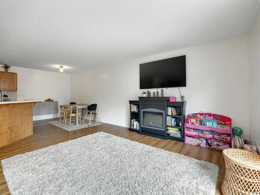 336 Gironde Court, Woodbury, MN 55125 - #3