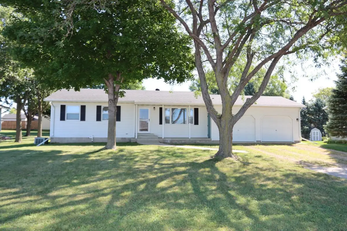 109 Burg Avenue, Nicollet, MN 56074 - #1