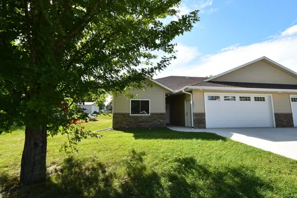 331 5th Avenue Ne, Mazeppa, MN 55956