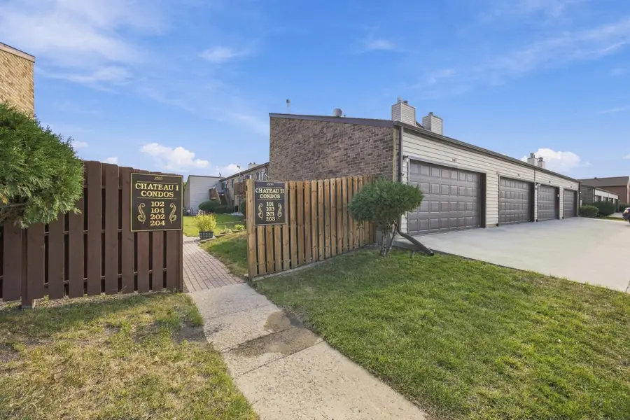 1530 35th Street S #A-101, Fargo, ND 58103 - #2