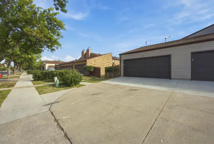 1530 35th Street S #A-101, Fargo, ND 58103 - #3