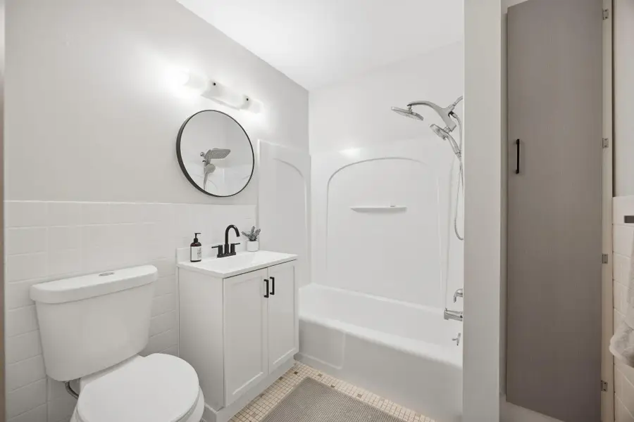 8242 Freemont Avenue S #B, Bloomington, MN 55420 - #2