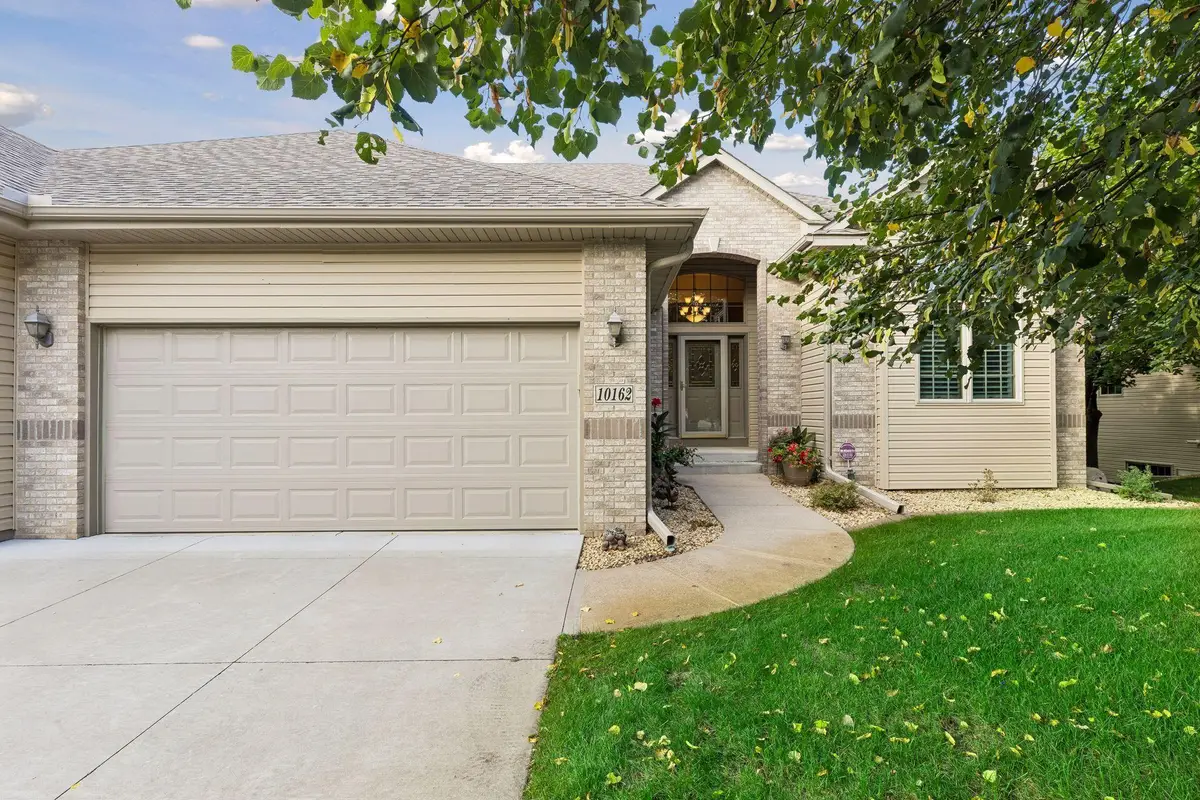 10162 Chestnut Circle N, Brooklyn Park, MN 55443 - #1