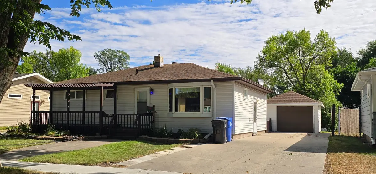 1722 14 1/2 Street S, Fargo, ND 58103 - #1