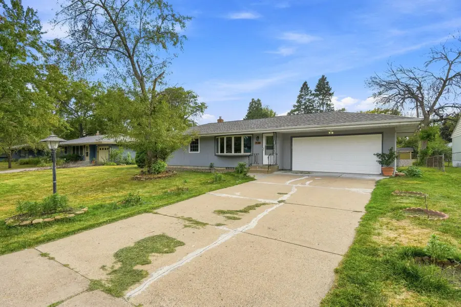 2795 Farrington Street, Roseville, MN 55113 - #2