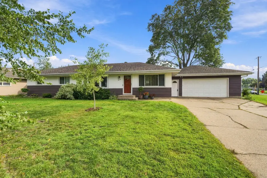 8413 Meadow Lake Road E, New Hope, MN 55428 - #2