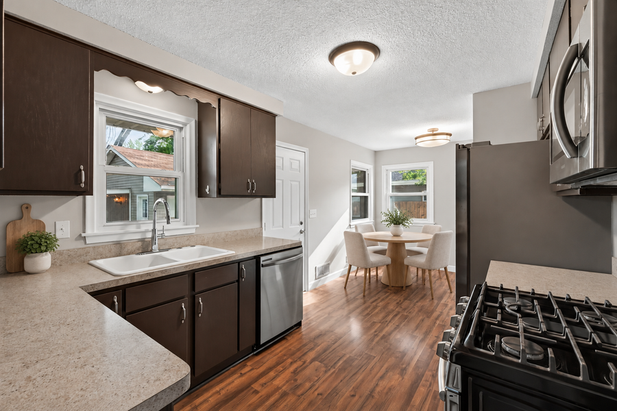 3045 116th Avenue Nw, Coon Rapids, MN 55433 - #3
