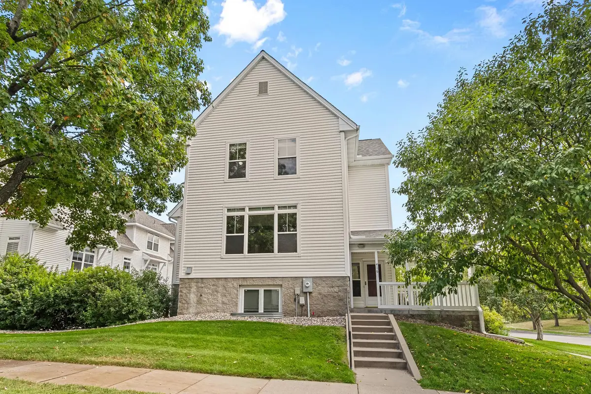 416 Duke Street, Saint Paul, MN 55102 - #1