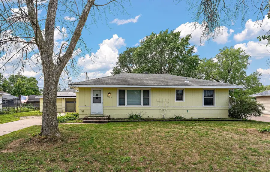 8820 Greenway Avenue S, Cottage Grove, MN 55016 - #2