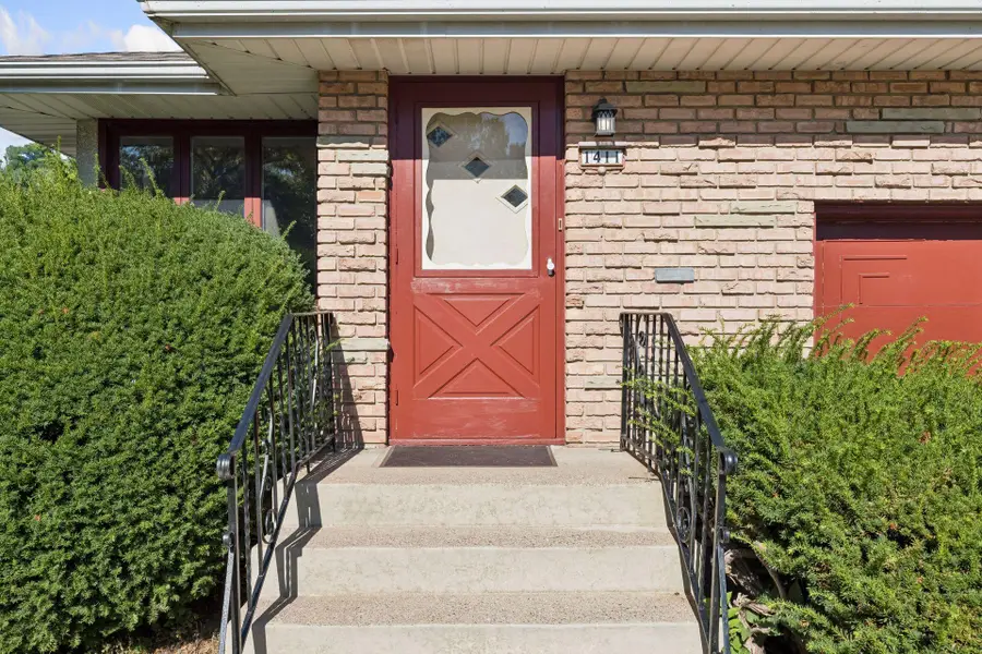 1411 Alaska Avenue, Saint Paul, MN 55116 - #2