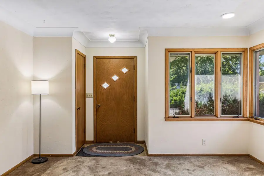 1411 Alaska Avenue, Saint Paul, MN 55116 - #3