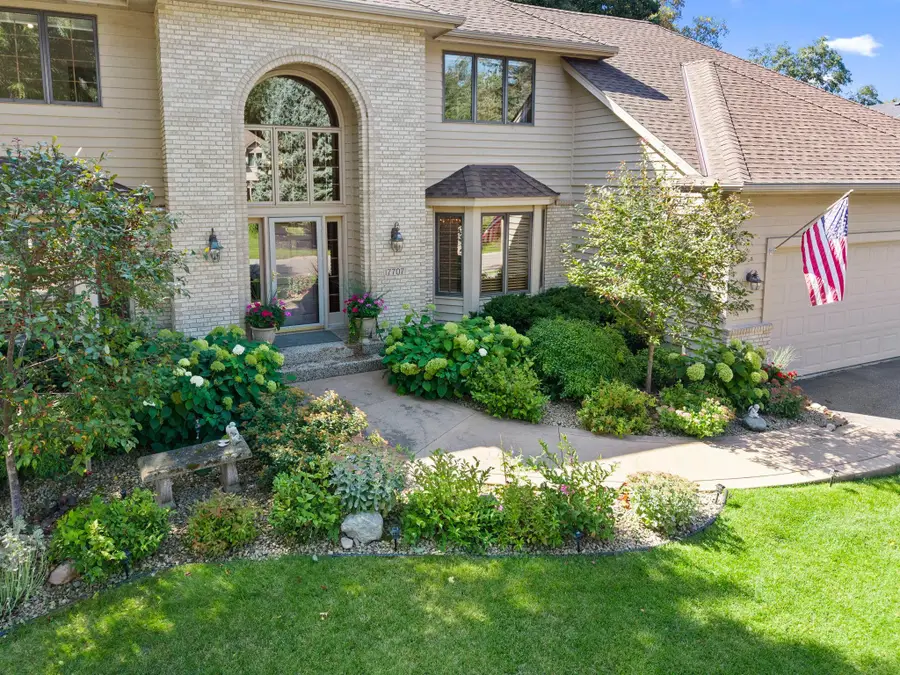 17707 Kingsbury Circle, Lakeville, MN 55044 - #2