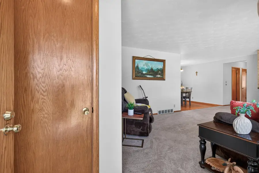 7538 Carmen Avenue, Inver Grove Heights, MN 55076 - #3