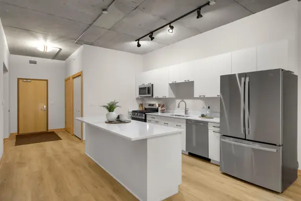 212 N 1st Street #202, Minneapolis, MN 55401