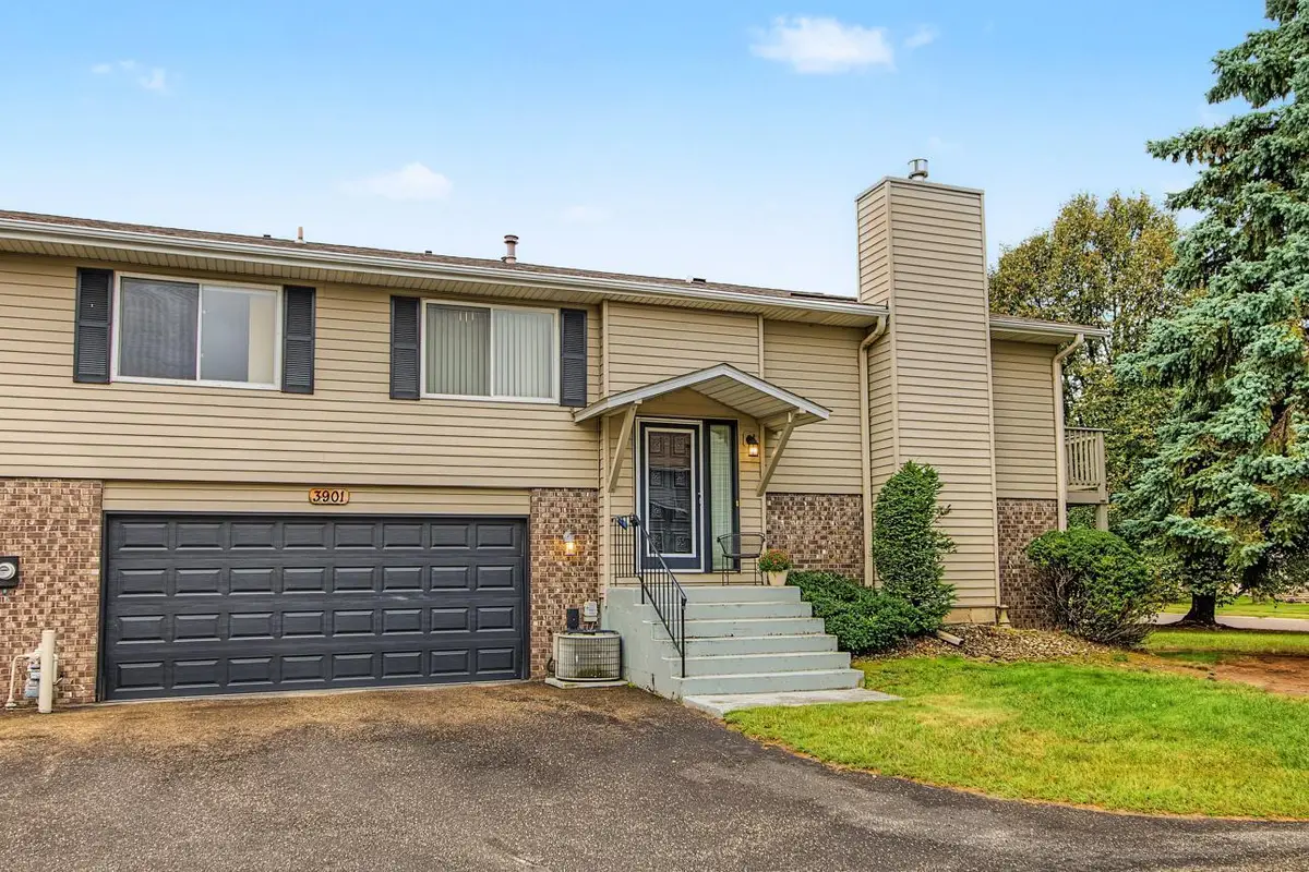 3901 Gershwin Avenue N, Oakdale, MN 55128 - #1