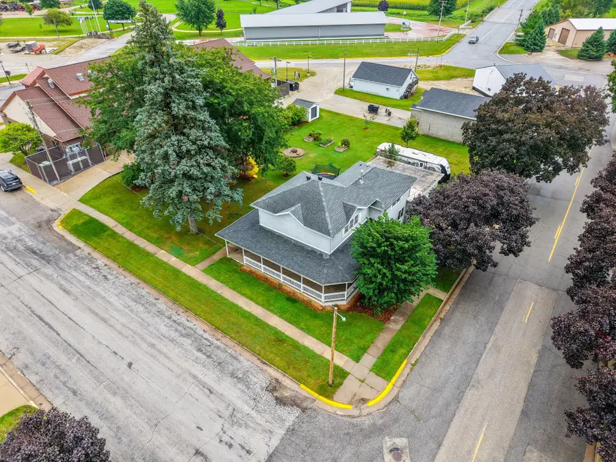 202 Maple Street S, Mabel, MN 55954 - #3