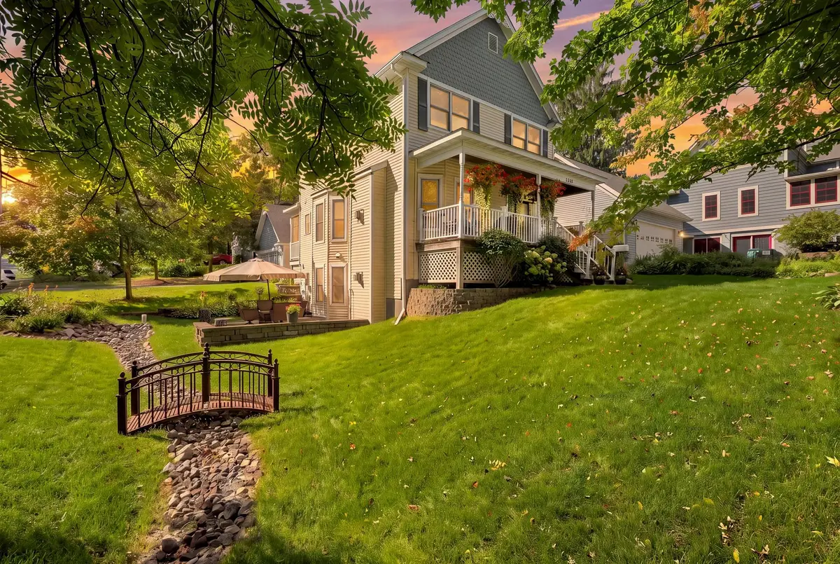 1402 4th Street N, Stillwater, MN 55082 - #1