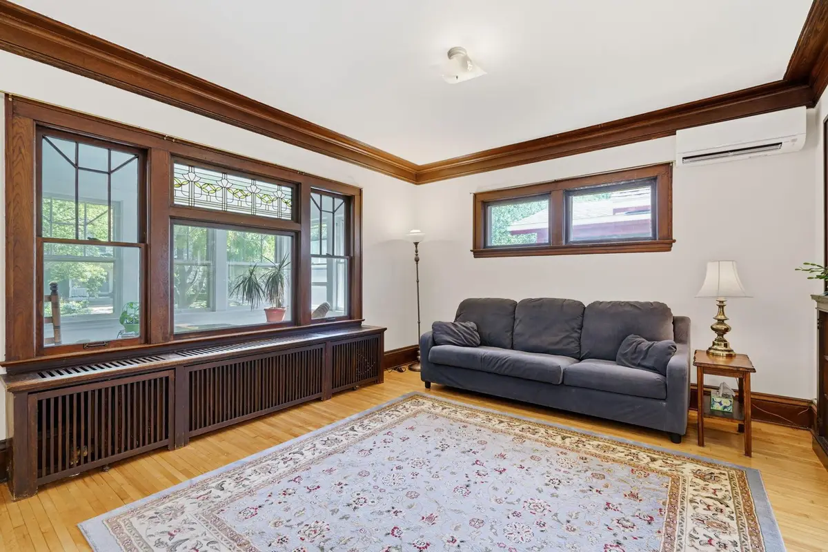 20 Melbourne Avenue Se, Minneapolis, MN 55414 - #1