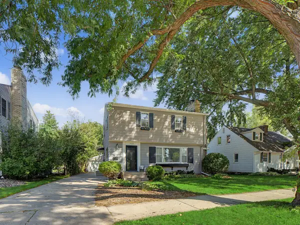823 Memorial Parkway Sw, Rochester, MN 55902