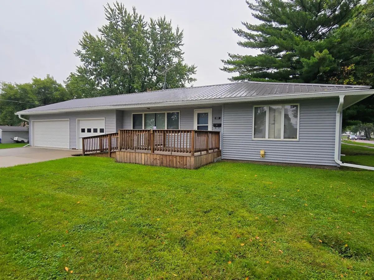 101 9th Avenue Nw, Pipestone, MN 56164 - #1