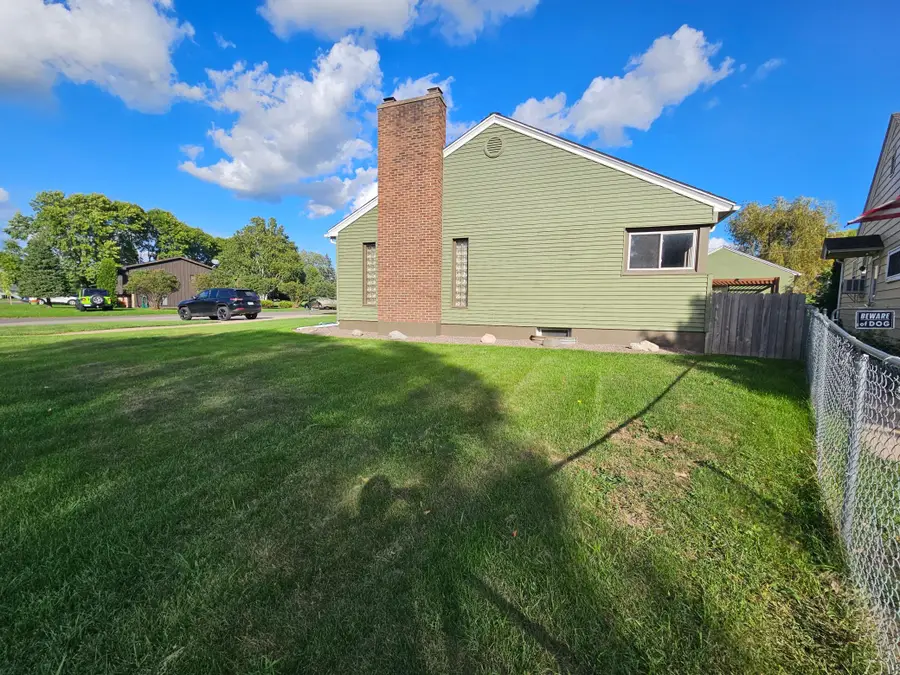 620 8 1/2 Street S, Virginia, MN 55792 - #3