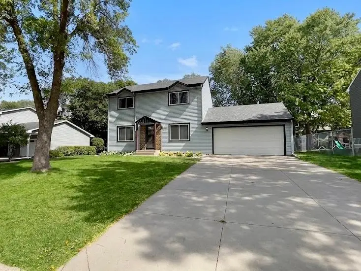3235 Hamlet Drive, Woodbury, MN 55125 - #3