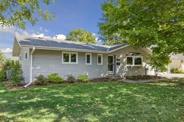 2301 Flag Avenue S, Saint Louis Park, MN 55426