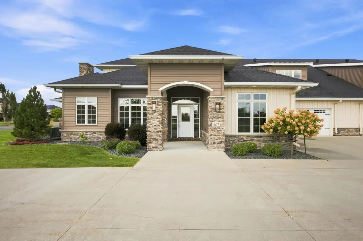 5074 Prosperity Way S, Fargo, ND 58104 - #1