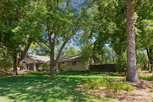 15509 Holdridge Road E, Wayzata, MN 55391