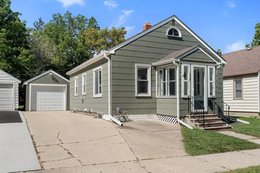 338 Highland Avenue, Owatonna, MN 55060 - #3