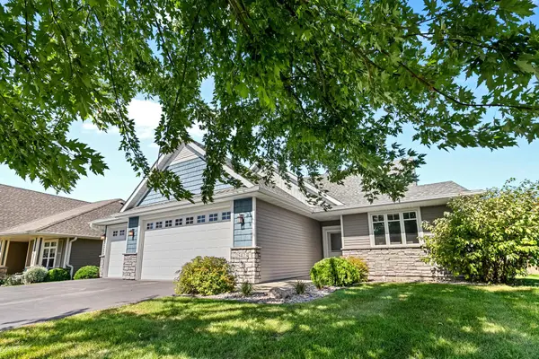 25423 Heims Lake Circle, Wyoming, MN 55092