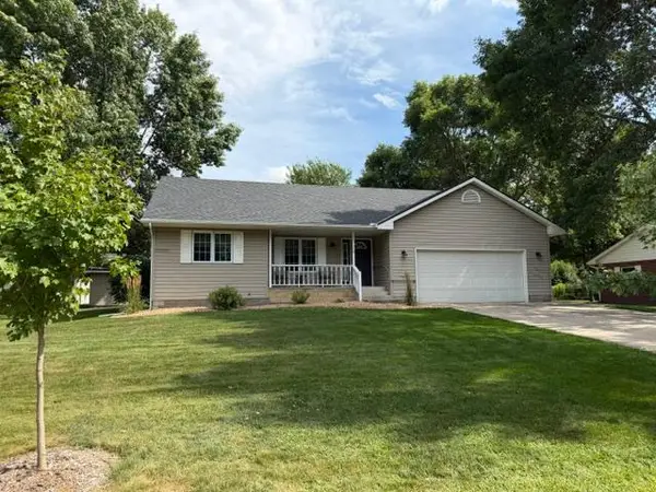714 E Crescent Lane, Litchfield, MN 55355