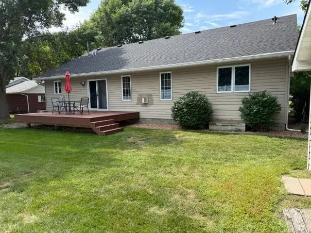 714 E Crescent Lane, Litchfield, MN 55355 - #3