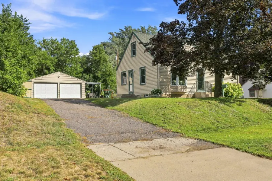 3826 Zane Avenue N, Crystal, MN 55422 - #3