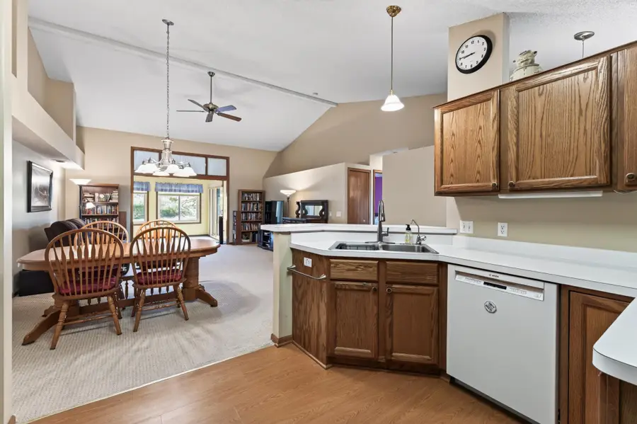 7577 Ojibway Park Court, Woodbury, MN 55125 - #3