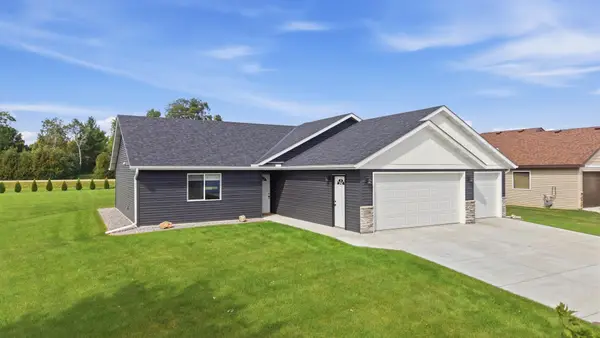 1554 Gray Fox Drive Ne, Owatonna, MN 55060