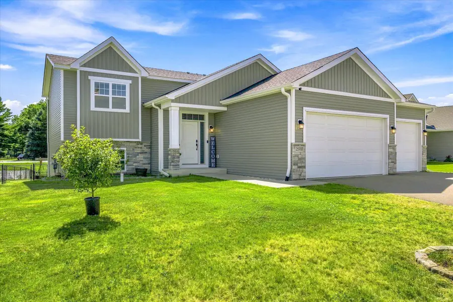 25707 Euclid Avenue, Wyoming, MN 55092 - #2